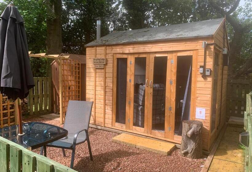 Одноместный Номер Вид на Сад, Hedgehog Lodge
