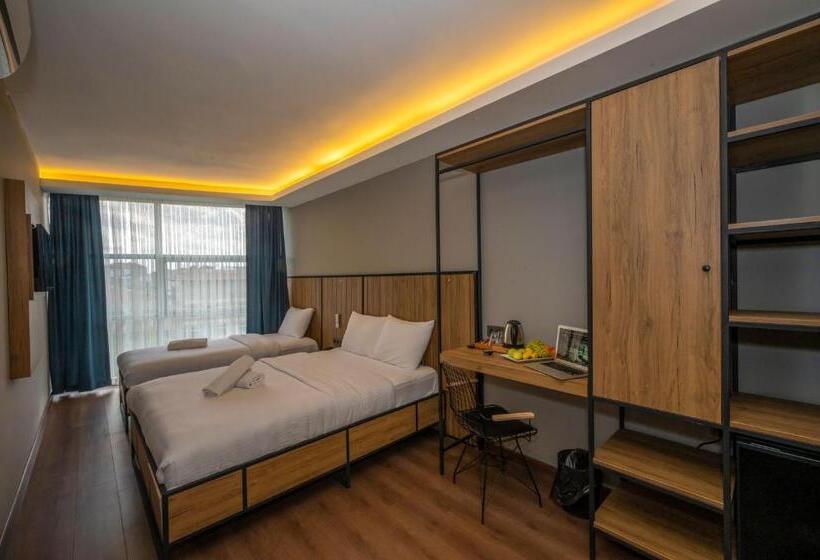 Номер Deluxe, çorlu Dem