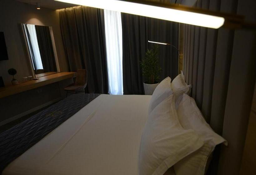 Triple Room Sea View, Ebbi