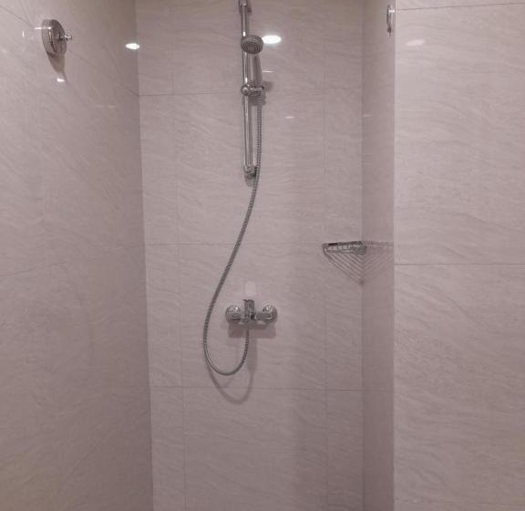 Апартаменты 2 Спальни, Kawana Golf Residence