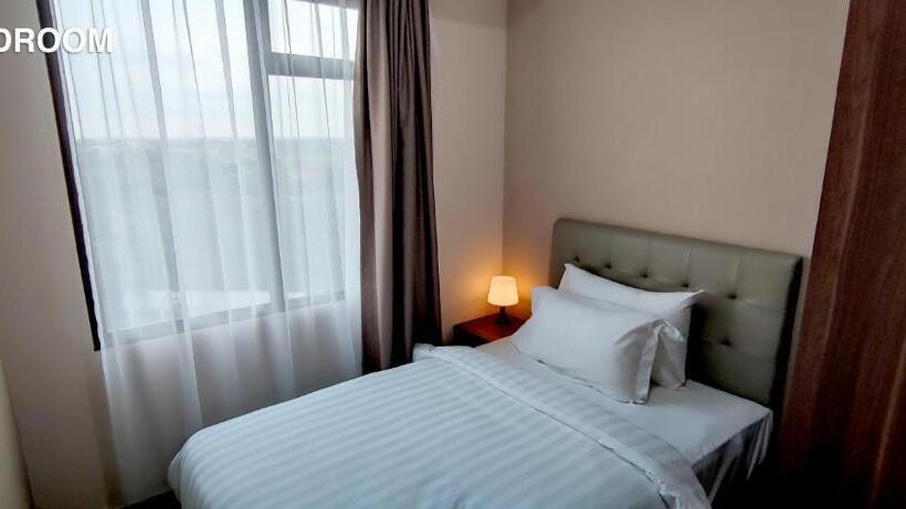 Апартаменты 2 Спальни, Kawana Golf Residence
