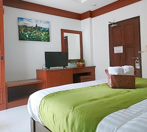 Номер Стандарт, Aromdee At Naithon Beach