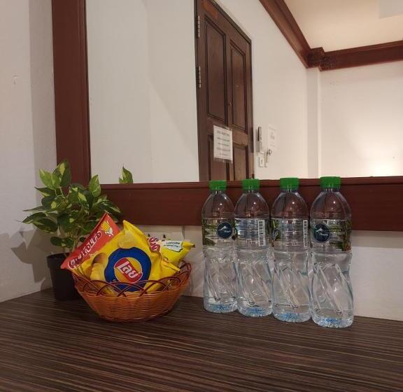Номер Стандарт, Aromdee At Naithon Beach