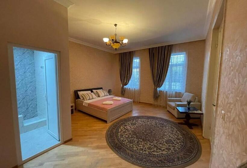 اتاق استاندارد, Sisi Guest House