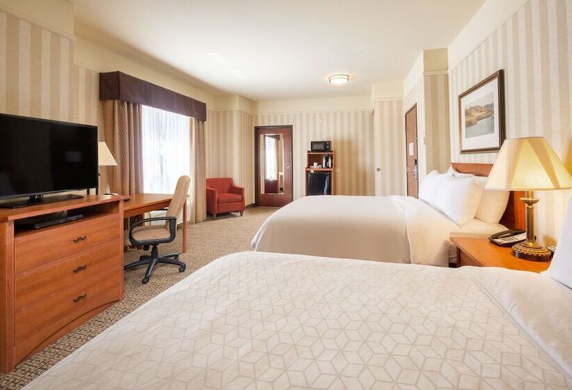 Номер Стандарт 2 Двуспальные Кровати, Holiday Inn Express Hotel & Suites Astoria, An Ihg