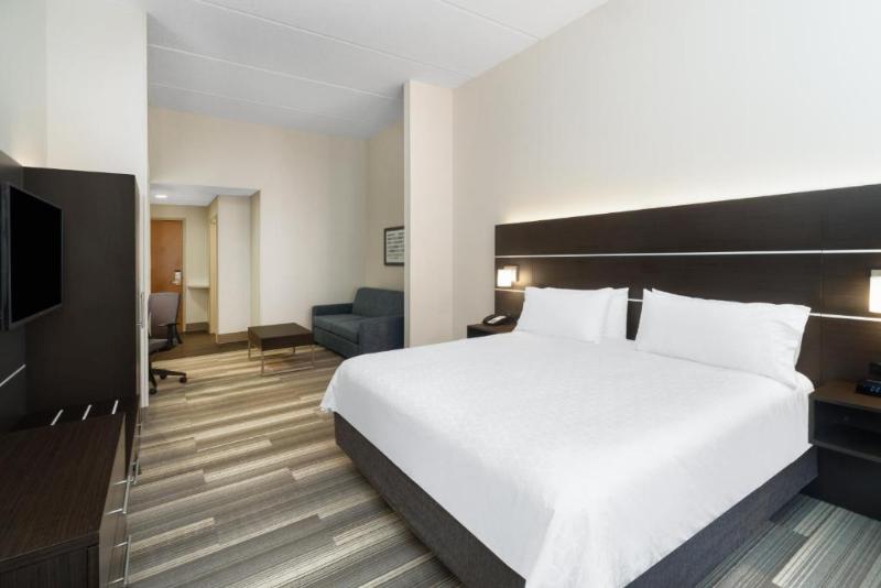 Quarto Estandar Cama King para Deficientes Físicos, Holiday Inn Express Hotel & Suites Bluffton At Hilton Head Area, An Ihg