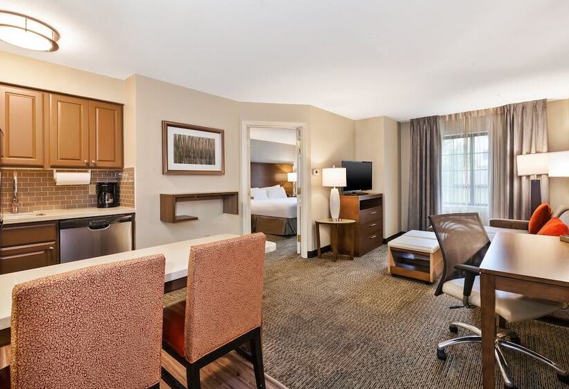 سوییت, Staybridge Suites Kalamazoo, An Ihg