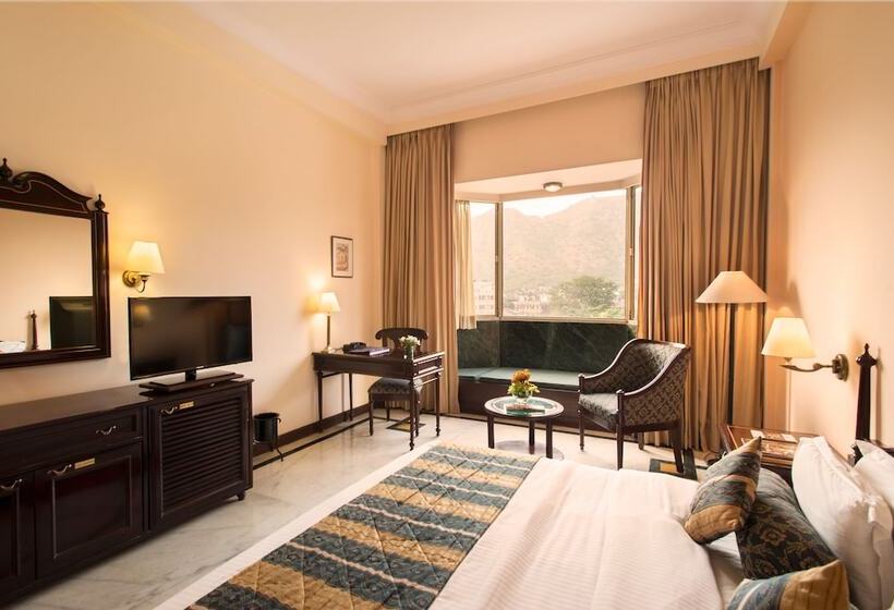 豪华房间, Kk Royal Hotel & Convention Centre