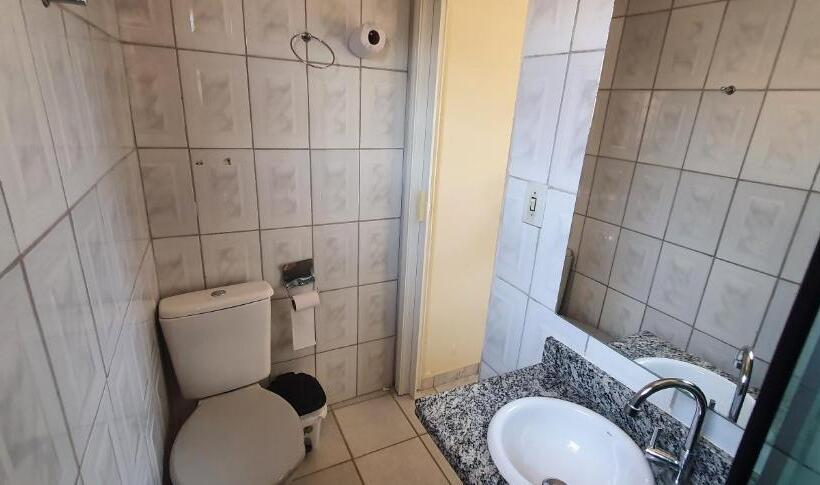Quarto Triplo Estandar, Pousada Azevedo