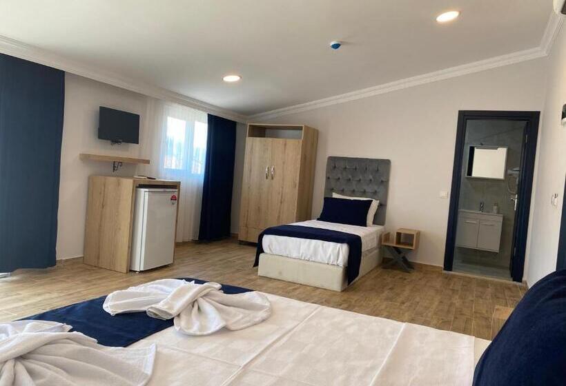 اتاق استاندارد سه تخته با بالکن, Kent Otel