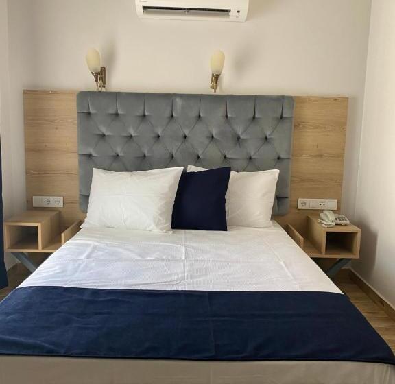 اتاق استاندارد سه تخته با بالکن, Kent Otel