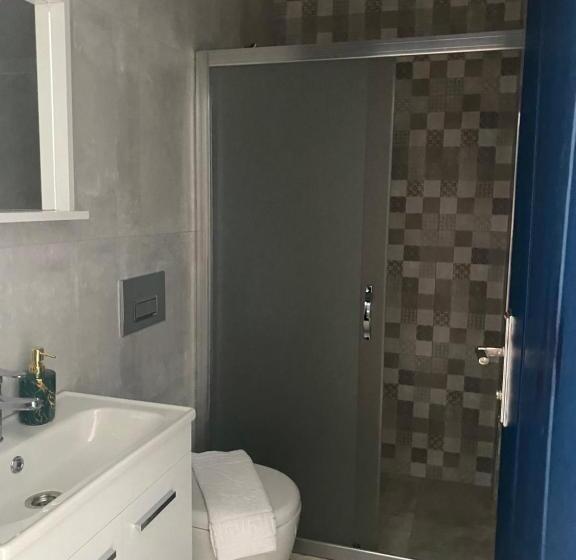 اتاق استاندارد چهار تخته با چشم‌انداز دریا, Kent Otel