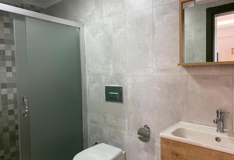 اتاق استاندارد با بالکن, Kent Otel