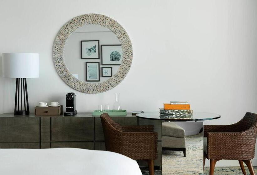سوئیت جونیور با تخت بزرگ, The Ritz Carlton, Turks & Caicos