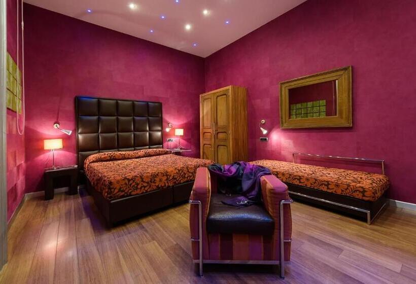 اتاق سه نفره سوپریور با چشم‌انداز دریا, Palazzo Ferraioli   Hotel & Wellness