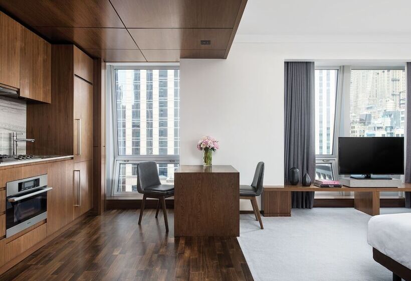 اتاق خانوادگی, The Langham New York Fifth Avenue