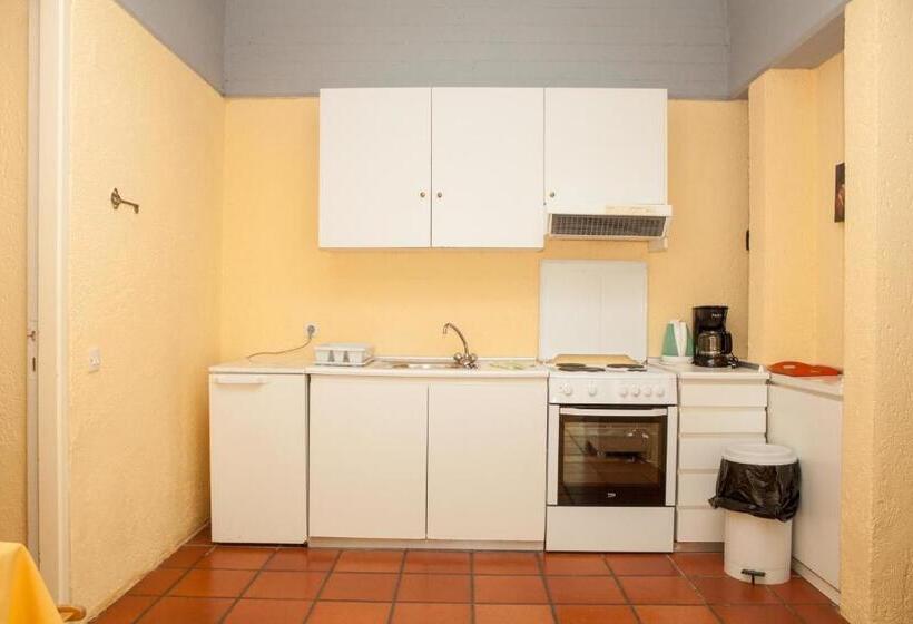 Бунгало Стандарт, Barbati Beach Apartments