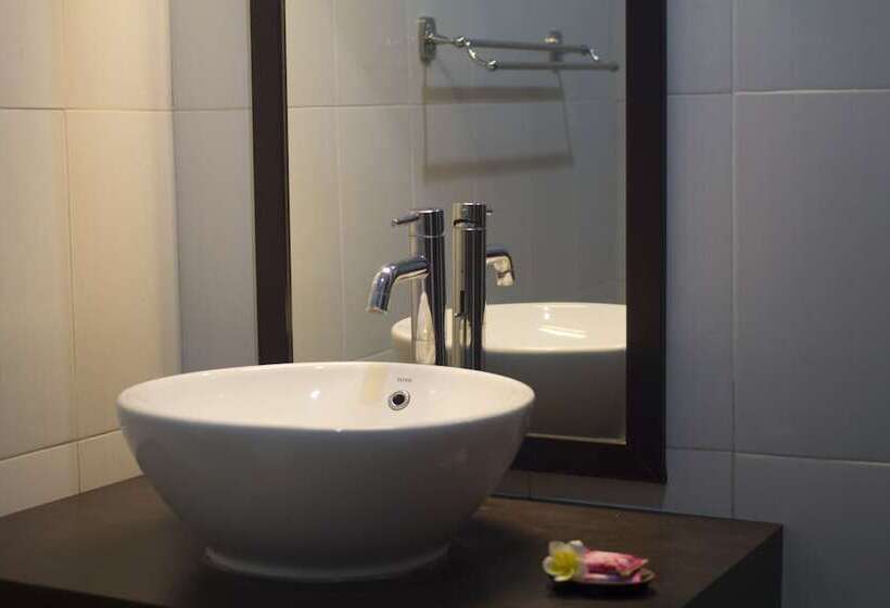 اتاق لوکس, Bakung Sari Resort