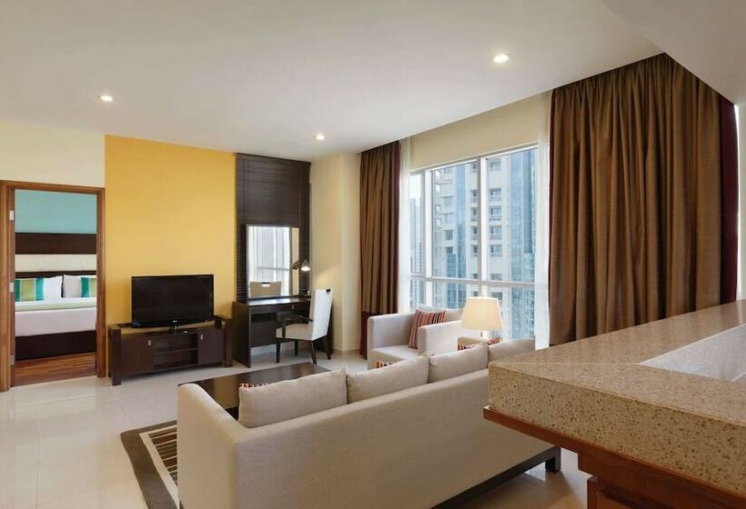 Апартаменты 1 Спальня с Видом, Ramada By Wyndham Downtown Dubai