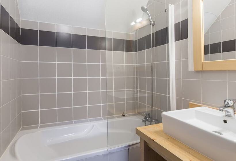 3 Bedroom Duplex Apartment, Vacanceole  Les Jardins De Balnea
