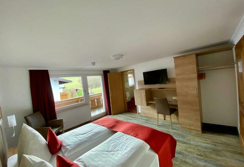 Номер Стандарт с Балконом, Alpenhotel Weiherbach Berchtesgaden Hallenbad Und Sauna
