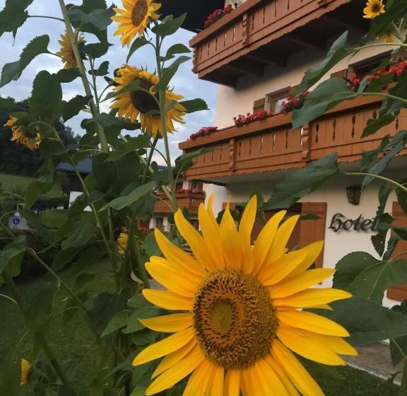Номер Комфорт, Alpenhotel Weiherbach Berchtesgaden Hallenbad Und Sauna