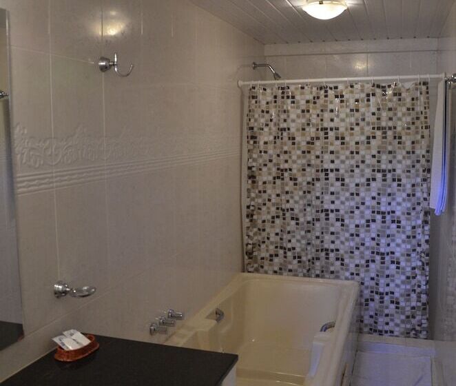 חדר סטנדרט לארבעה, Marcopolo Suites Iguazu