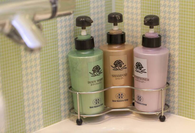 اتاق استاندارد سه نفره, Monterey Grasmere Osaka