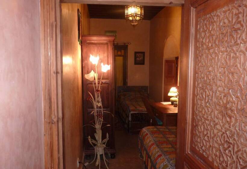 标准间, Riad Marlinea