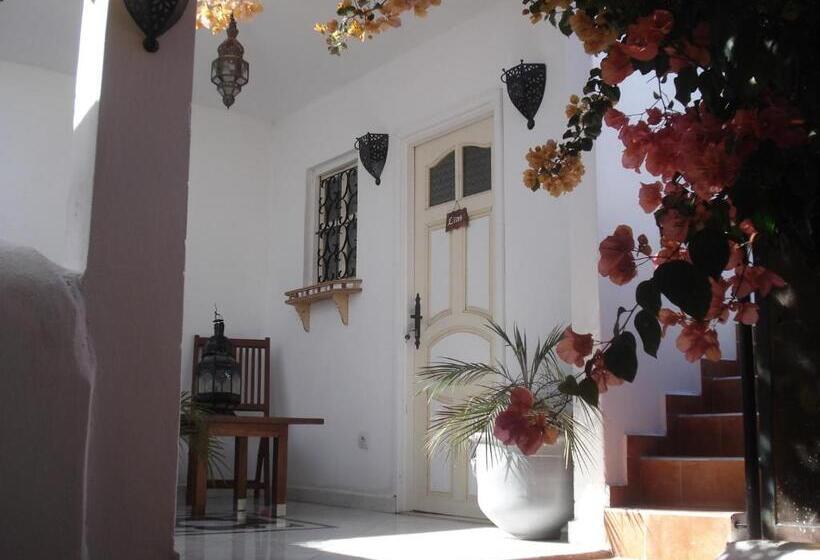 带露台的套间, Riad Marlinea