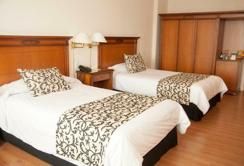 اتاق سوپریور سه تخته, Scala Hotel Buenos Aires