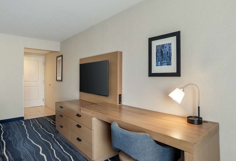 Номер Стандарт 2 Двуспальные Кровати, Best Western Plus Marina Gateway