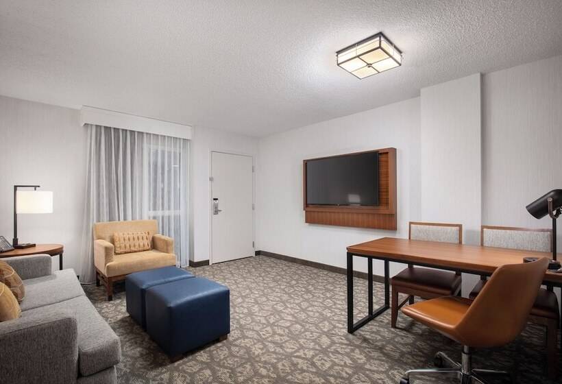 Люкс Вид на Горы, Embassy Suites By Hilton Portland Airport
