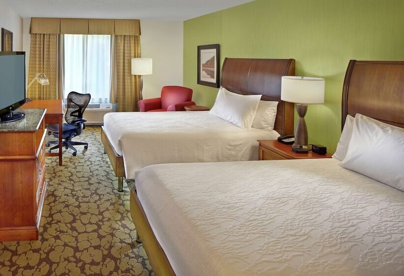 اتاق استاندارد با 2 تخت دوبل, Hilton Garden Inn Danbury