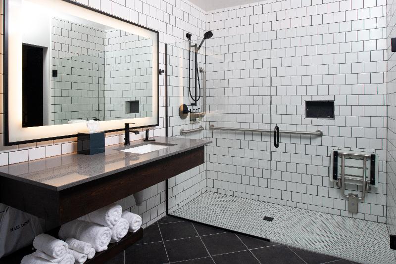 Номер Executive Кровать Кинг, Holiday Inn Express Hotel & Suites Waller, An Ihg