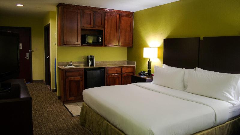 Люкс Кровать Кинг, Holiday Inn Express Hotel & Suites Waller, An Ihg