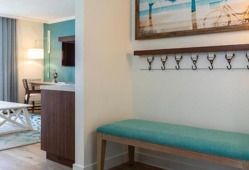 장애인을 위한 킹사이즈 침대 스탠다드 룸, Margaritaville Lake Resort, Lake Conroe