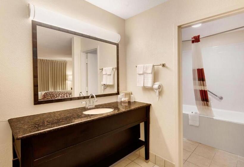 Номер Superior, Red Roof Inn Gulfport  Biloxi Airport