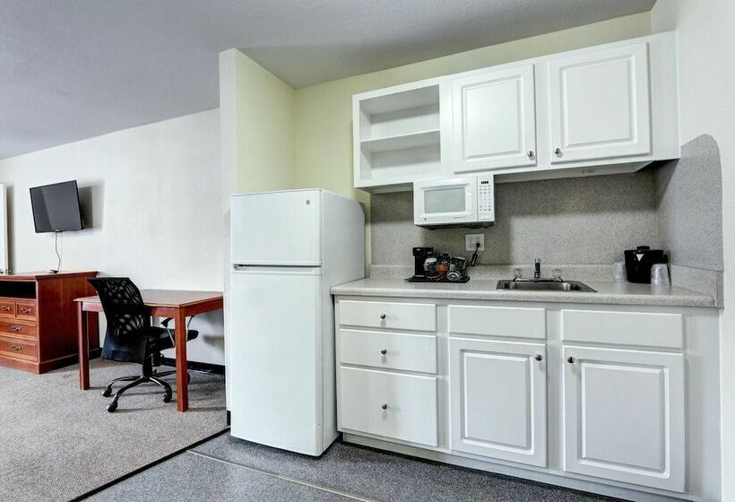 스탠다드 룸 더블 침대 2개, Suburban Studios Westminster Denver North