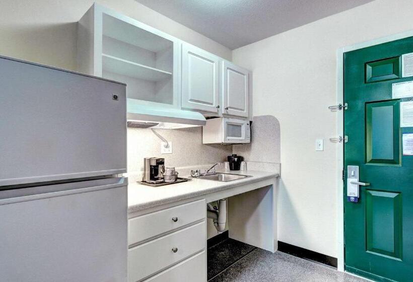 장애인을 위한 스위트, Suburban Studios Westminster Denver North