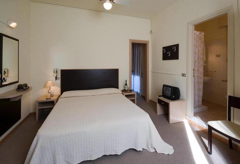 Номер Стандарт, Vmbabyhotel & Residence Parador