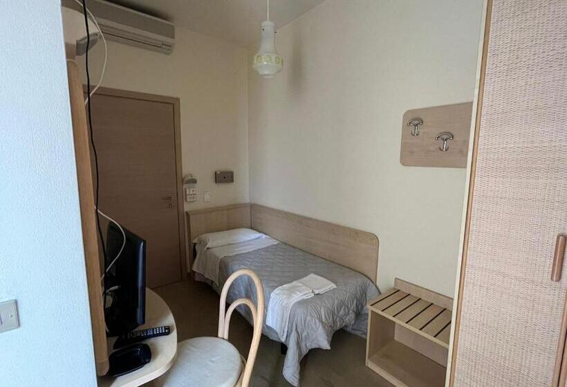 Номер Стандарт Индивидуальный, Vmbabyhotel & Residence Parador