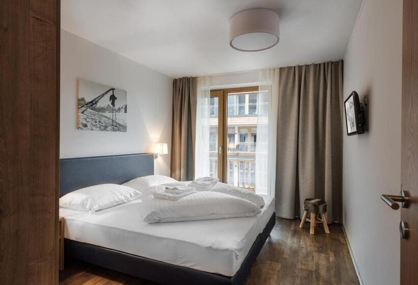 Номер Стандарт с Балконом, Alpenparks Hotel & Apartment Central Zell Am See