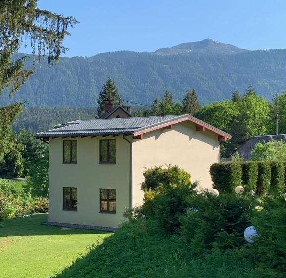 Апартаменты 1 Спальня с Балконом, Pension & Apartments Waldkrieber