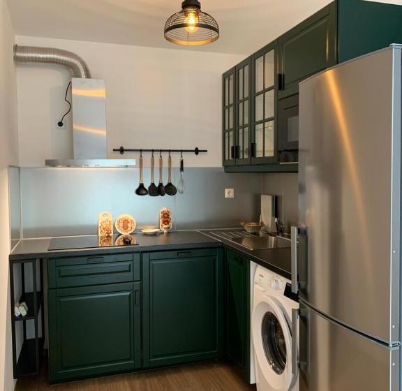Апартаменты 1 Спальня с Балконом, Pension & Apartments Waldkrieber
