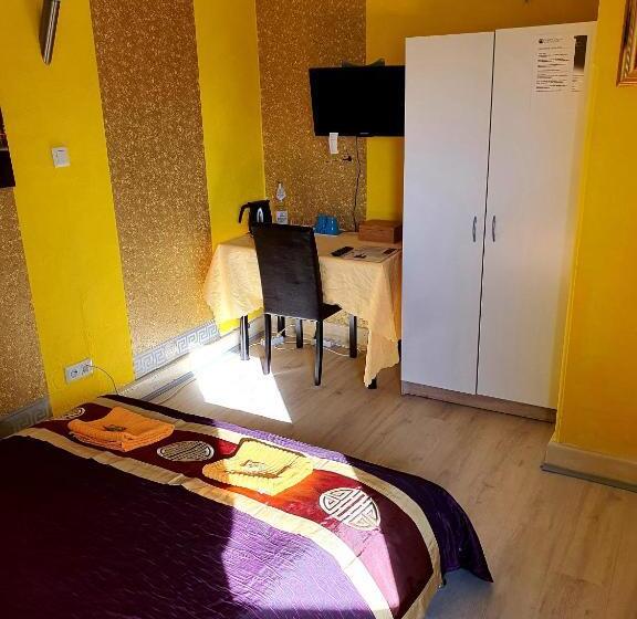 Quarto Economy, Stayincologne