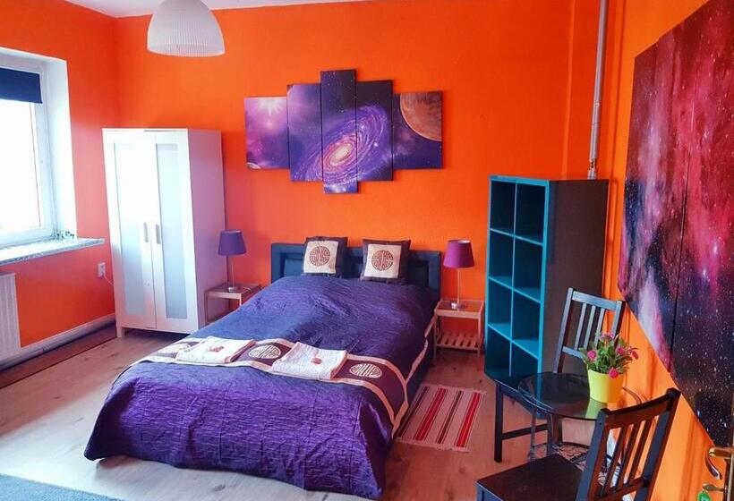 Quarto Estandar Banheiro Compartilhado, Stayincologne
