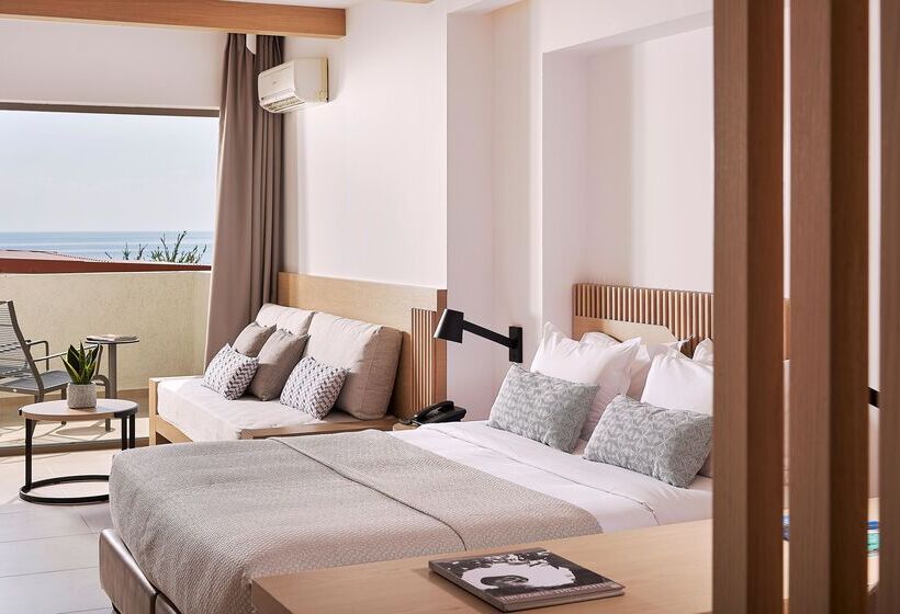 سوییت جونیور با چشم‌انداز دریا, Coriva Beach Hotel & Bungalows