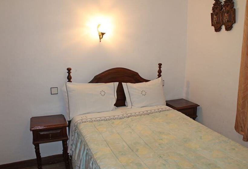 اتاق استاندارد سه نفره, Franca