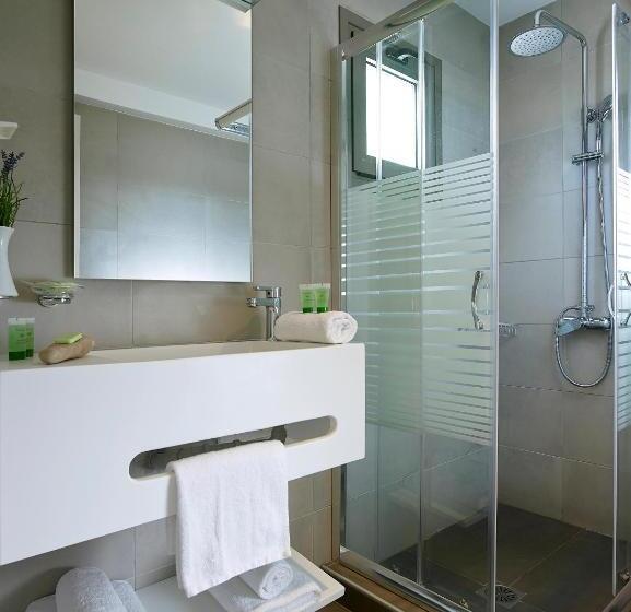 اتاق لوکس با چشم‌انداز باغ, Coriva Beach Hotel & Bungalows
